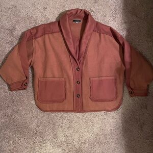 From “Shop These Three” boutique. Minimally worn. Size M oversized.